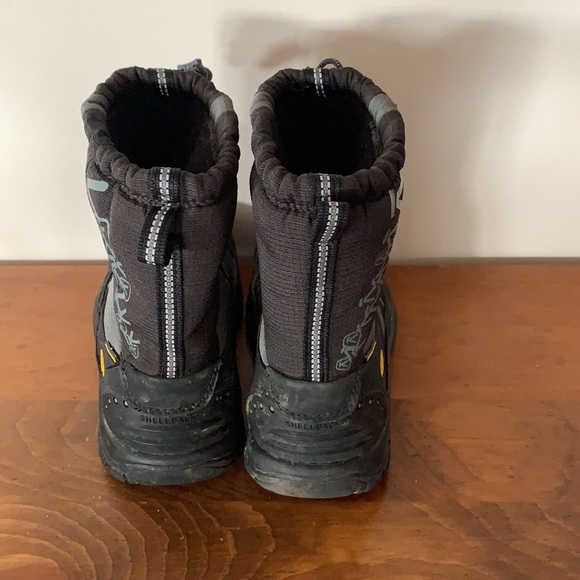 Keen Warm Winter/Rain Waterproof Boots. Size 3 - Picture 12 of 12